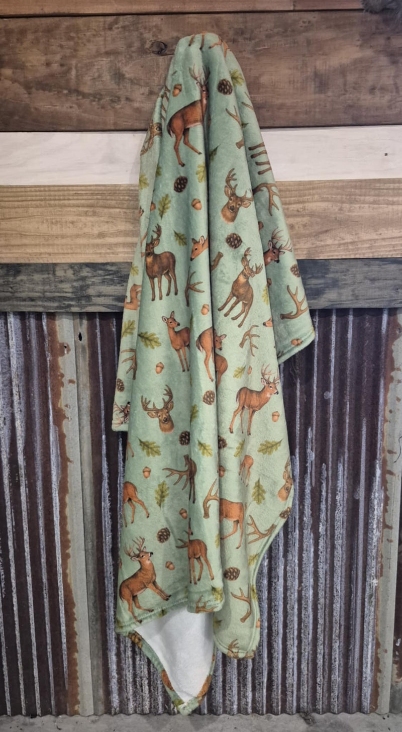 Whitetail Woods Minky Blanket- Green