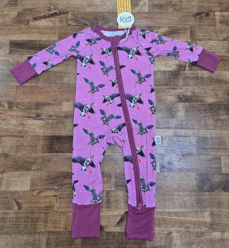 Specklebelly Sky Sleeper