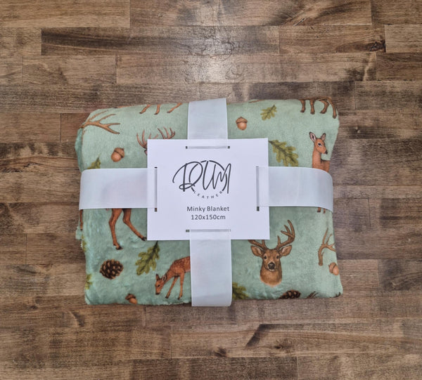 Whitetail Woods Minky Blanket- Green