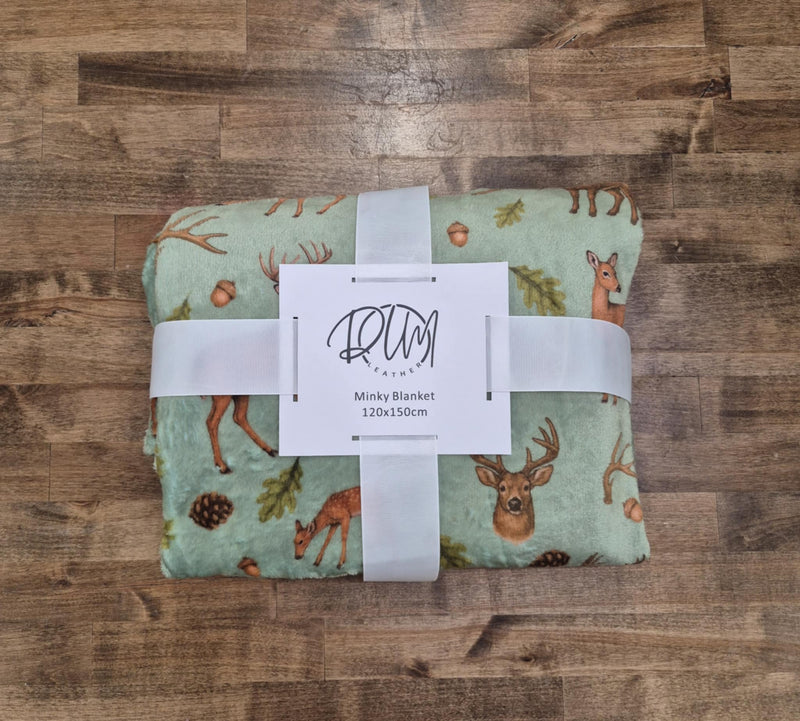 Whitetail Woods Minky Blanket- Green