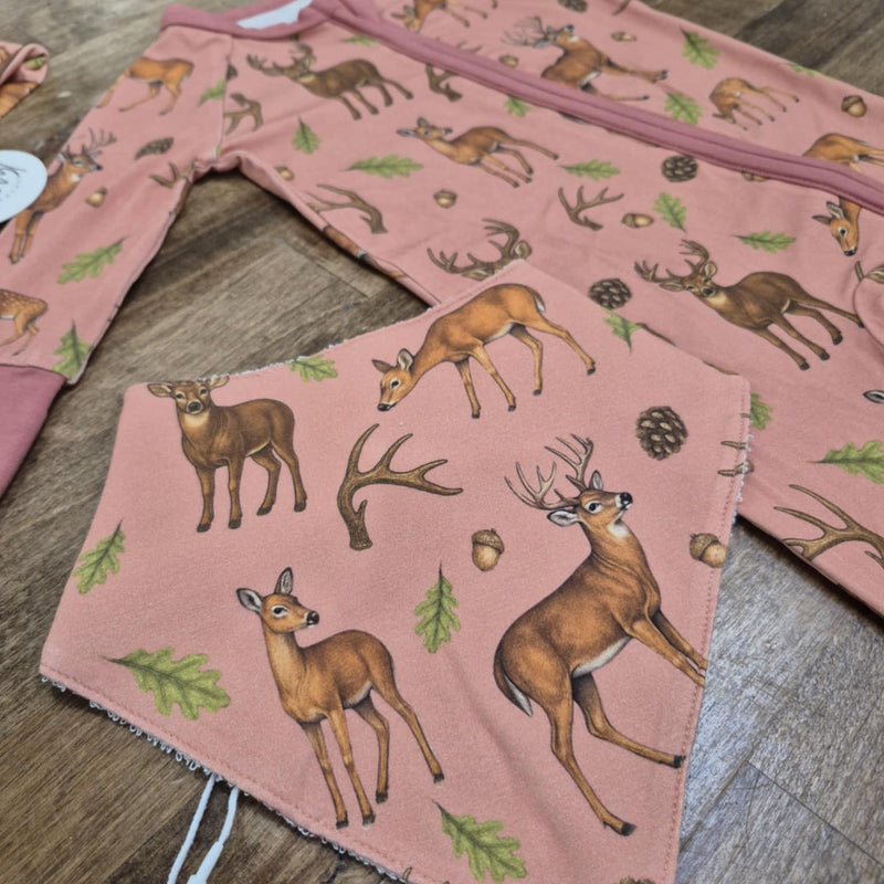 Whitetail Woods Bib- Pink